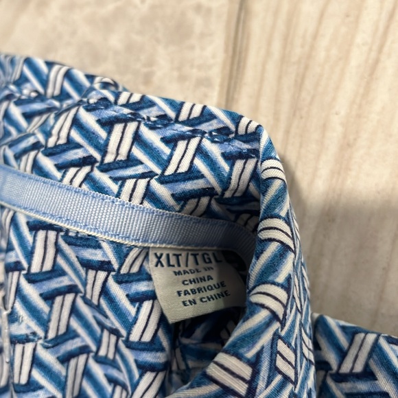 Tommy Bahama short sleeve xl/tall - Picture 3 of 3